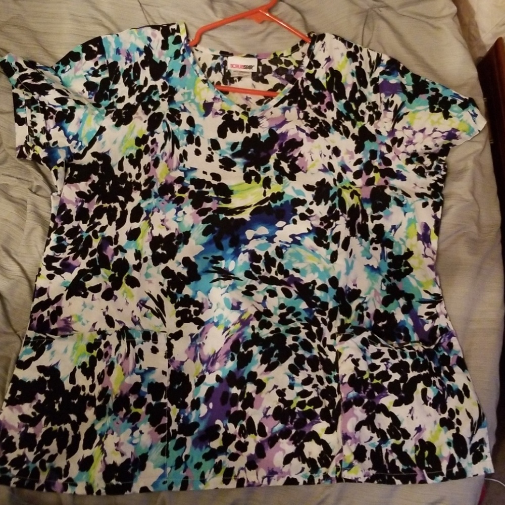 Scrub top